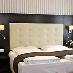 Herbst Hotel 3*