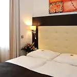 斯特柏林酒店 3*